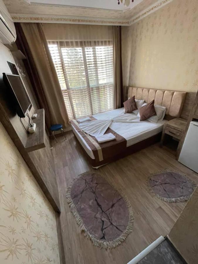 Özgür Hotel Antalya Exterior foto